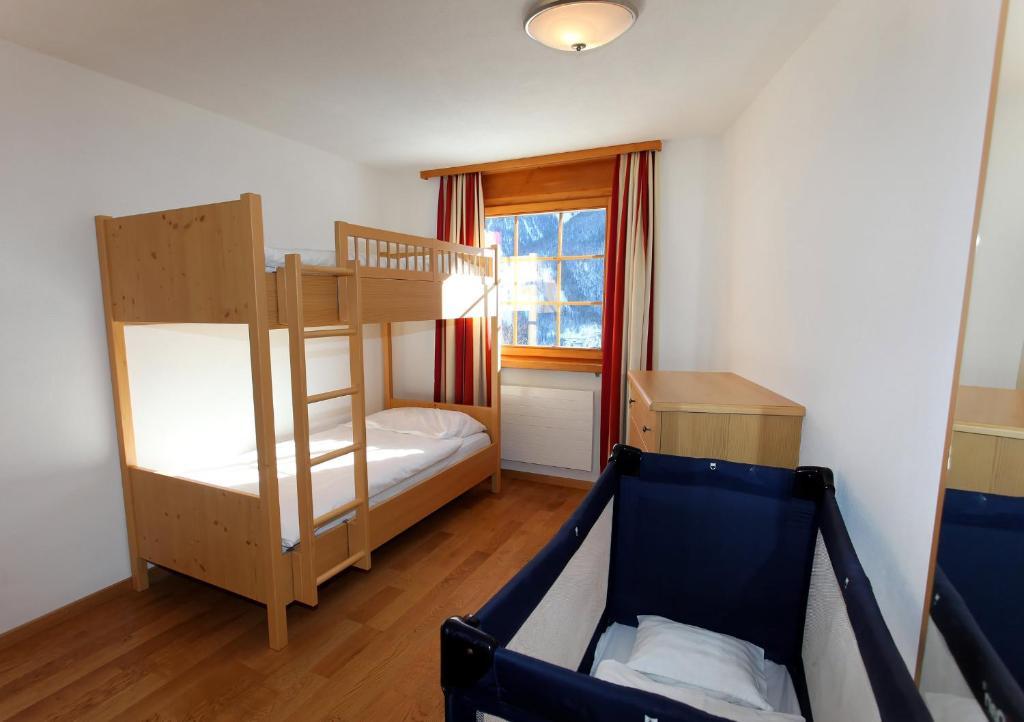 Aparthotel Muchetta Wiesen Ruang foto